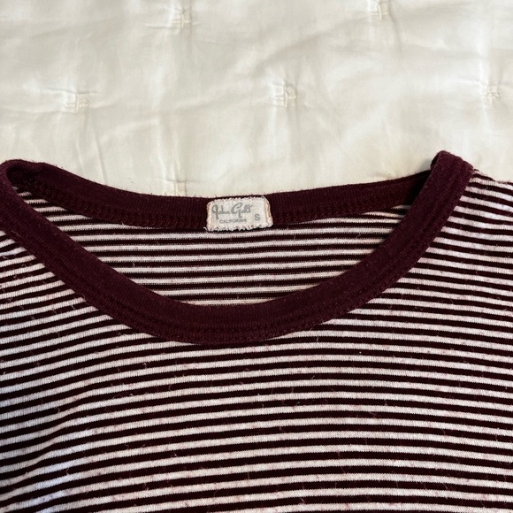 Brandy Melville John Galt top size small - Picture 4 of 6